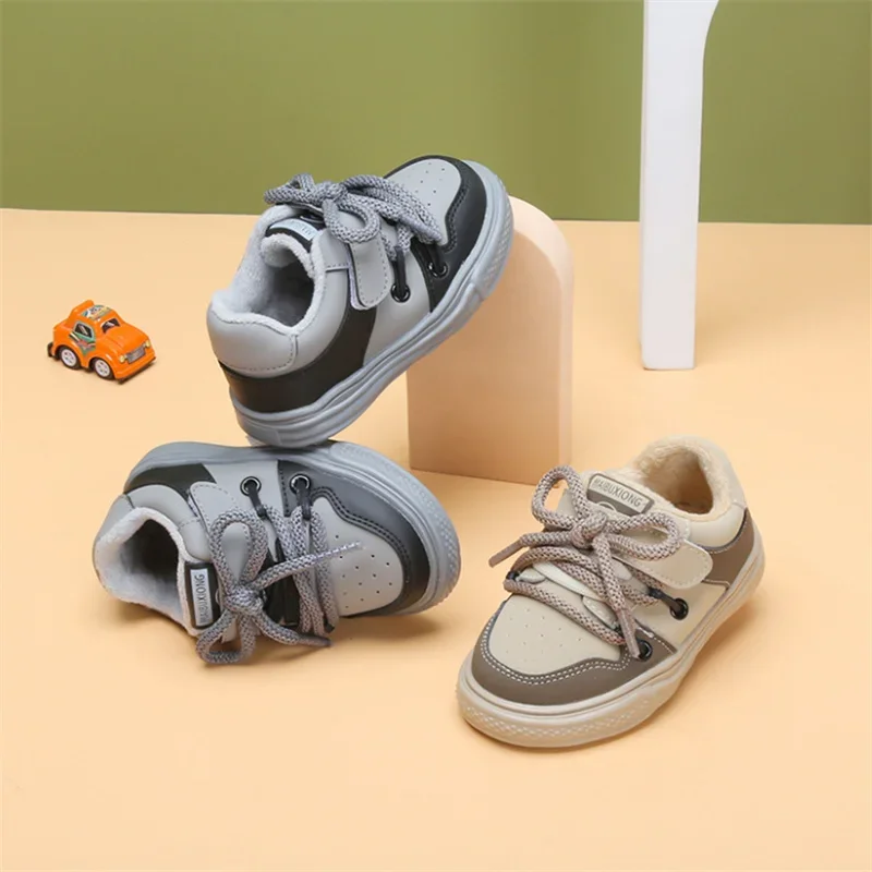 2022 New Autumn/Winter Baby Shoes Toddler Boys Casual Shoes Short Fur Outdoor Tennis Fashion Little Kids Sneakers EU 15-25