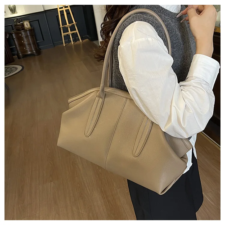 

Модная женская сумка через плечо, большая вместительная сумка, элегантная роскошная женская сумка из искусственной кожи, большая женская сумка-тоут, дизайнерская сумка, черная.