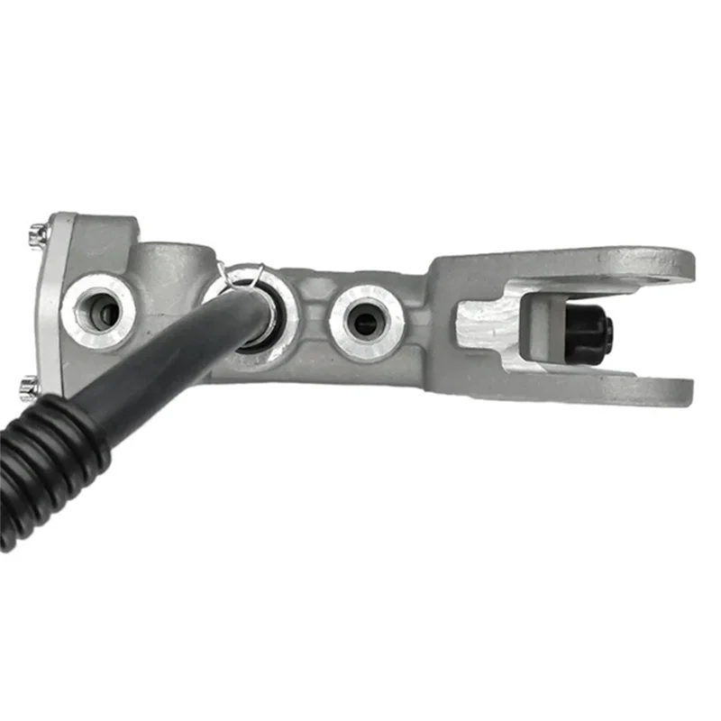 

For Can Am For ATV Outlander Renegade 500 570 650 800 850 1000 Rear Brake Master Cylinder 705601273