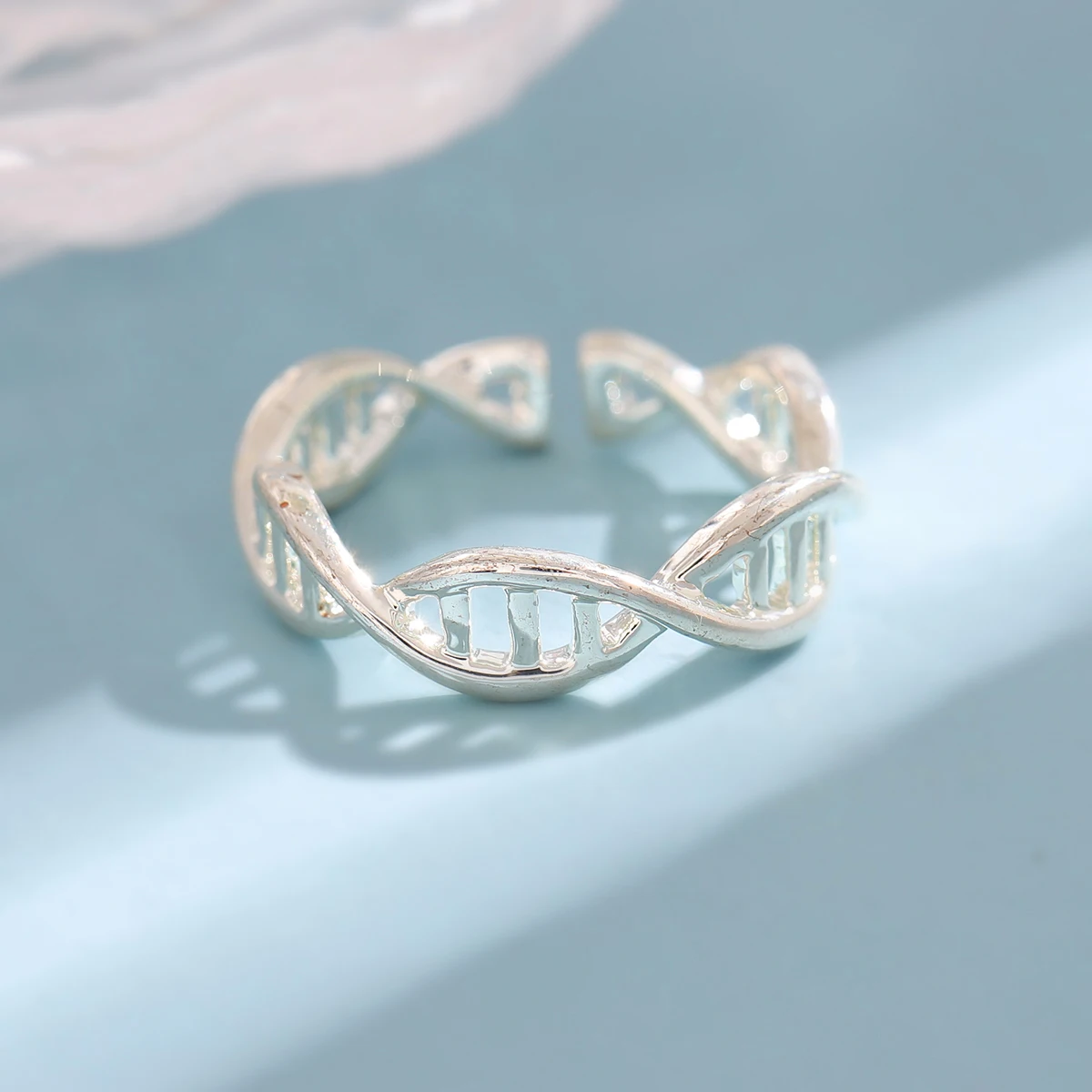 Creative 925 Sterling Silver Twist Geometry Hollow Ring