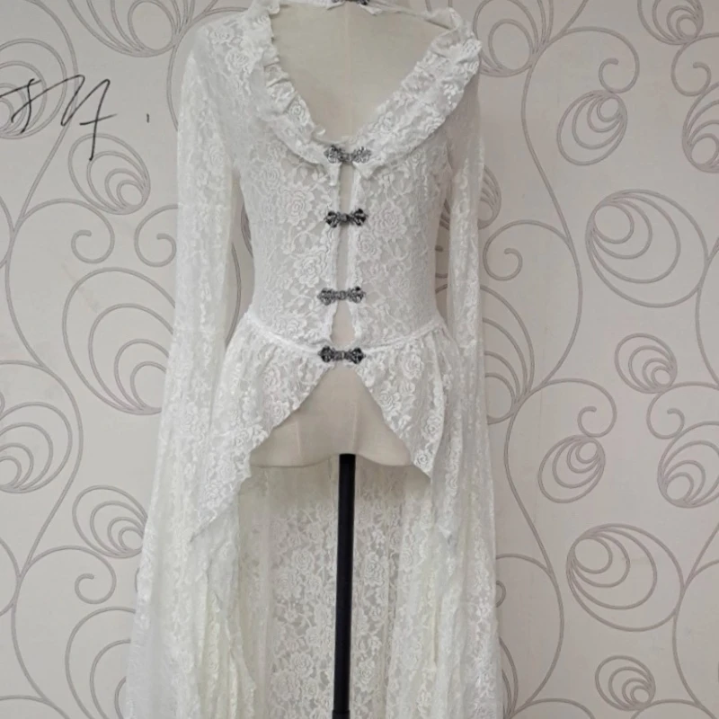 American Retro Gothic Low-Cut Sexy Hollow-Out Flare Sleeve Damen Langes Kleid Neue Taille-Cinching Schwalbenschwanz Spitzenkleider Damen