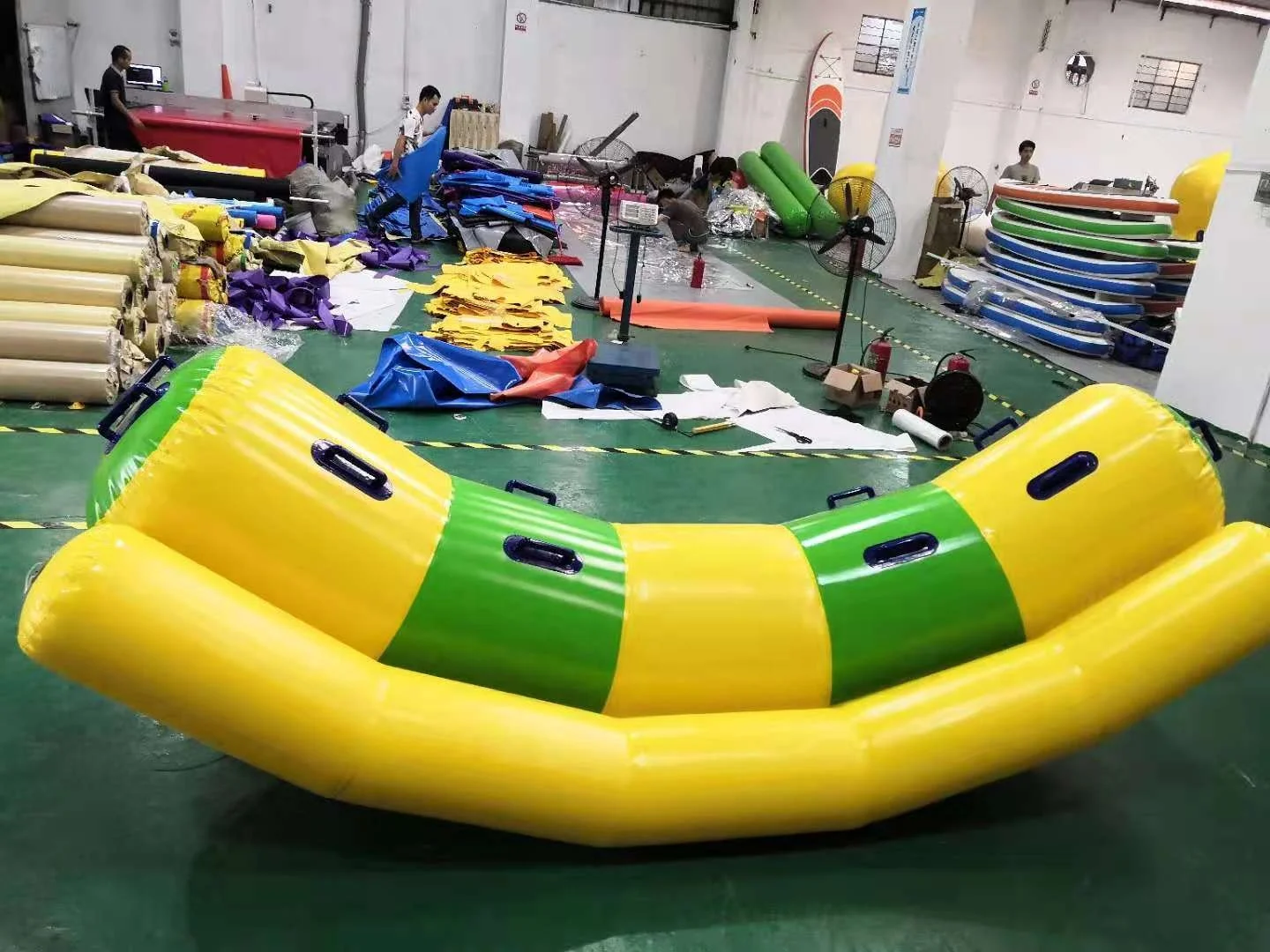 Outdoor Inflatable Seesaw Water Game Floating Toy Water Park Suitable for Adults and Childrenpromote sales