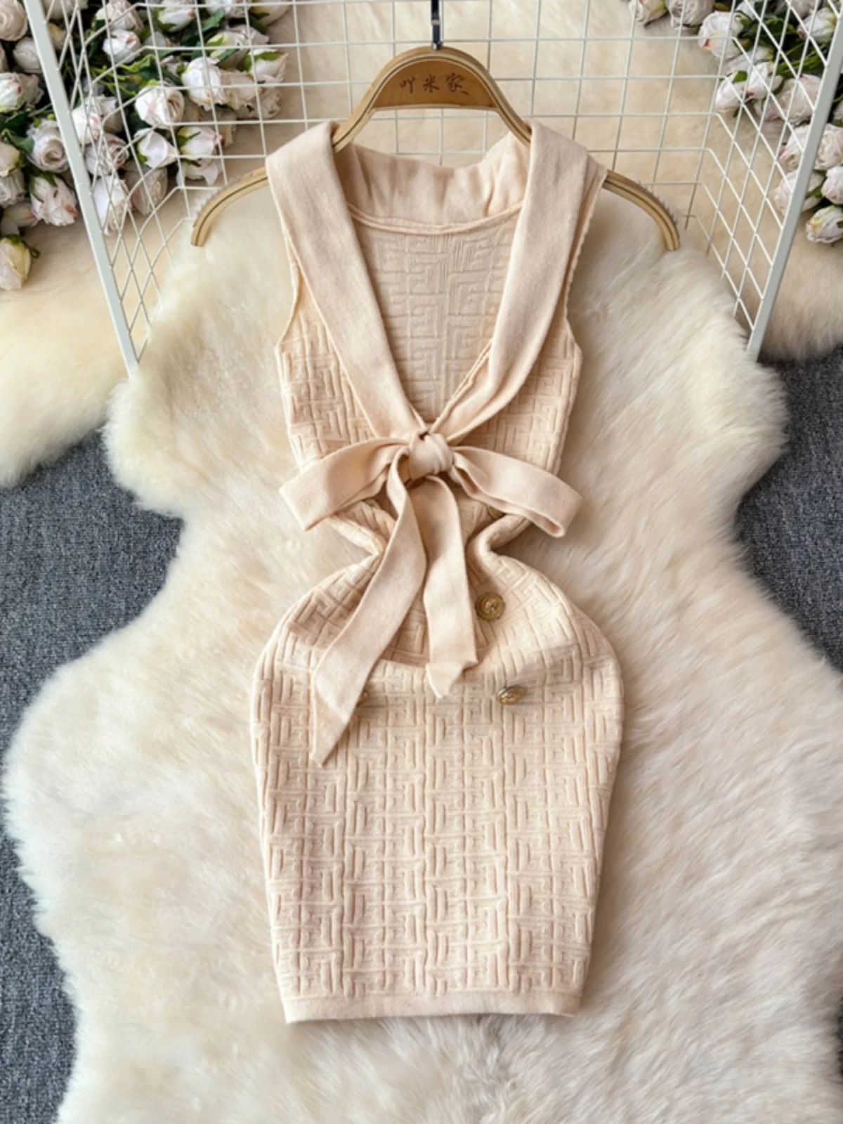 กระโปรงไหมพรมทรงเอวสูงสไตล์เกาหลีสำหรับผู้หญิง รุ่นใหม่ล่าสุดสำหรับฤดูร้อน ดีไซน์เซ็กซี่ เหมาะสำหรับใส่ไปทำงานหรือออกงาน