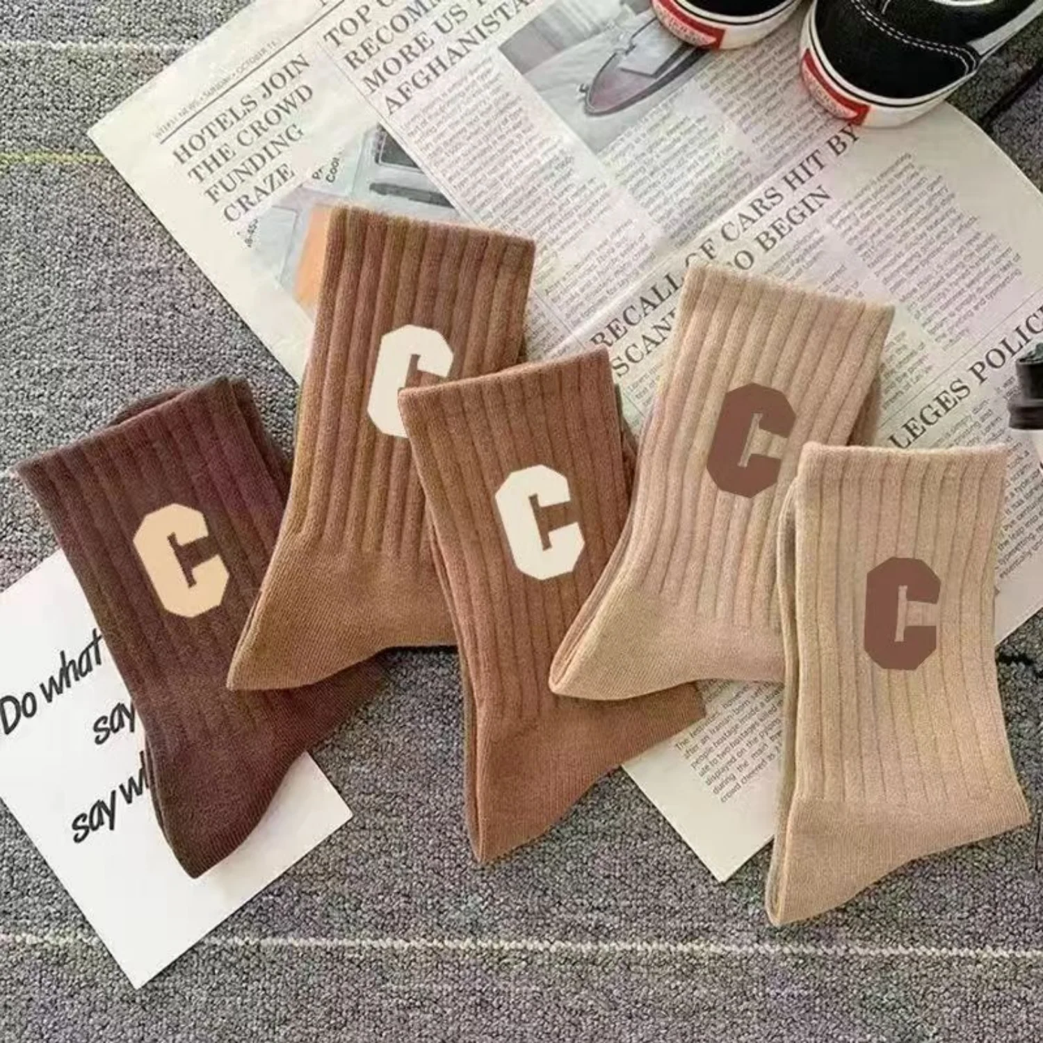 

Модные новые вязаные спортивные носки с буквенным принтом для мужчин и женщин, дышащие, теплые и эластичные носки для бега.