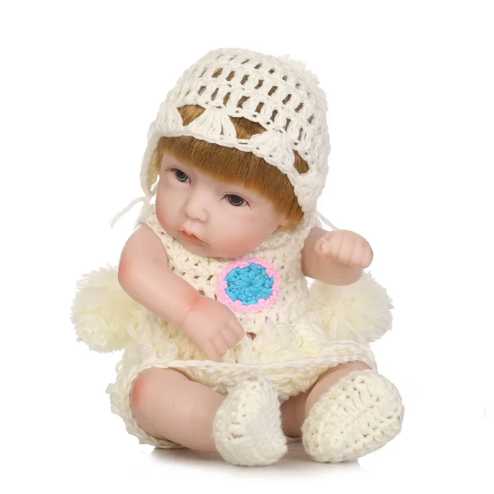 

Reborn Doll 25cm Realistic Baby Doll Silicone Reborn Baby Doll Lifelike Blonde Hair Girl Newborn Doll Toy Birthday XMAS Gifts