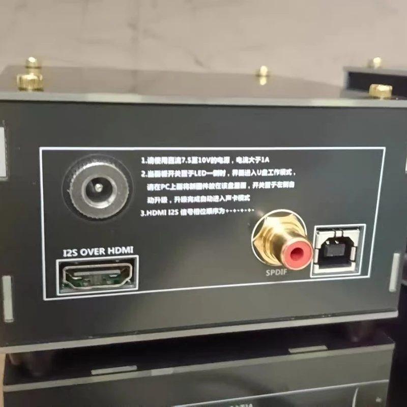 UAC-1 FIFO USB digital interface, supports 44.1/48/88.2/96KHZ, 16/24BIT. Coaxial RCA/HDMI I2S/4SMA I2S, operating voltage 6-10V.