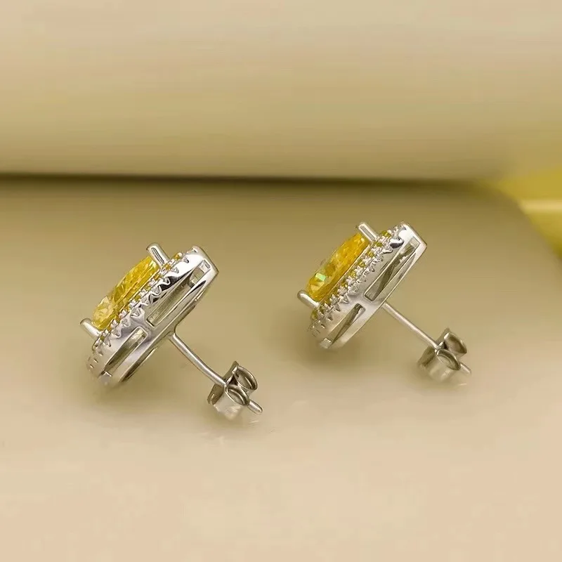 

2023 925 Sterling Silver Fashion Premium Ear Jewelry Yellow Diamond Pear Shape 7 * 10 Ice Flower Cut High Carbon Diamond Earstud