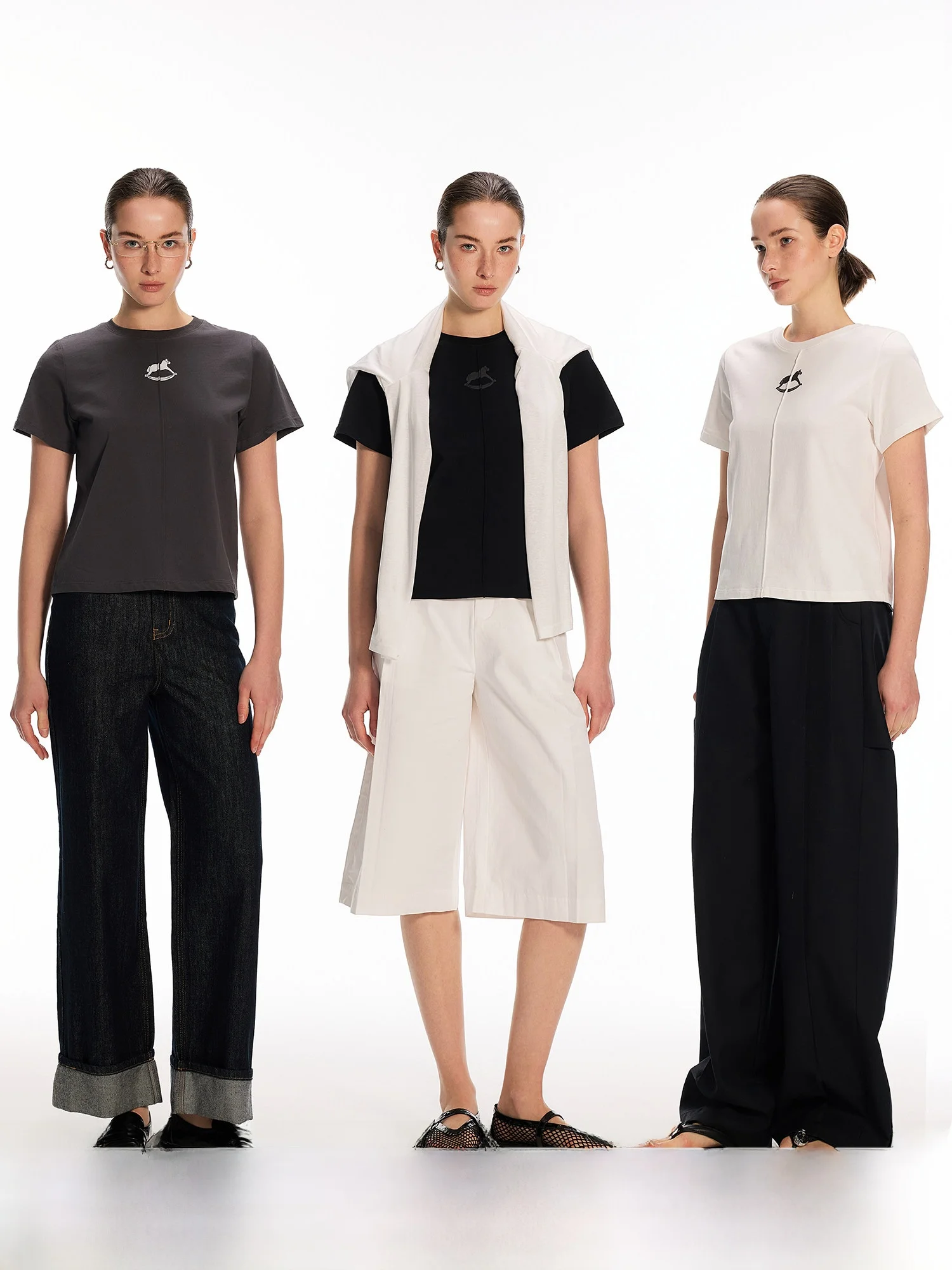 

Pure Cotton round Ne T-irt ort Sve Loose Fit Bla And White Fun Design Casual Women's Spring Faion Top