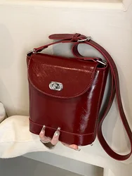 High-end Texture Red Oil PU Leather Bag For Women 2024 New Popular Crossbody Bag Shoulder Armpit Bucket Bag