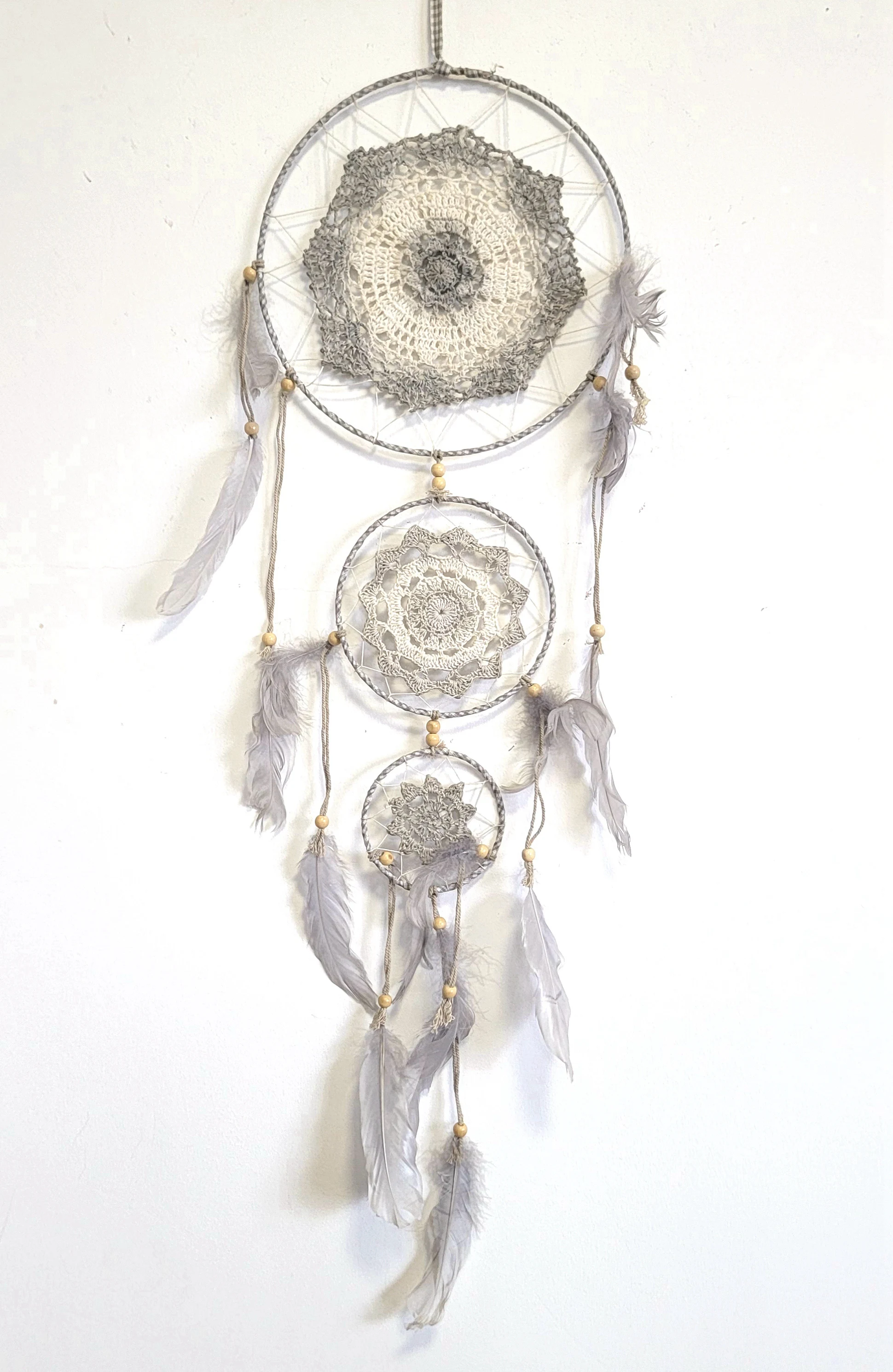 

DREAMCATCHER-HOME DECORATION- dye colour with FEATHERS-D25/15/10CM, H75CM