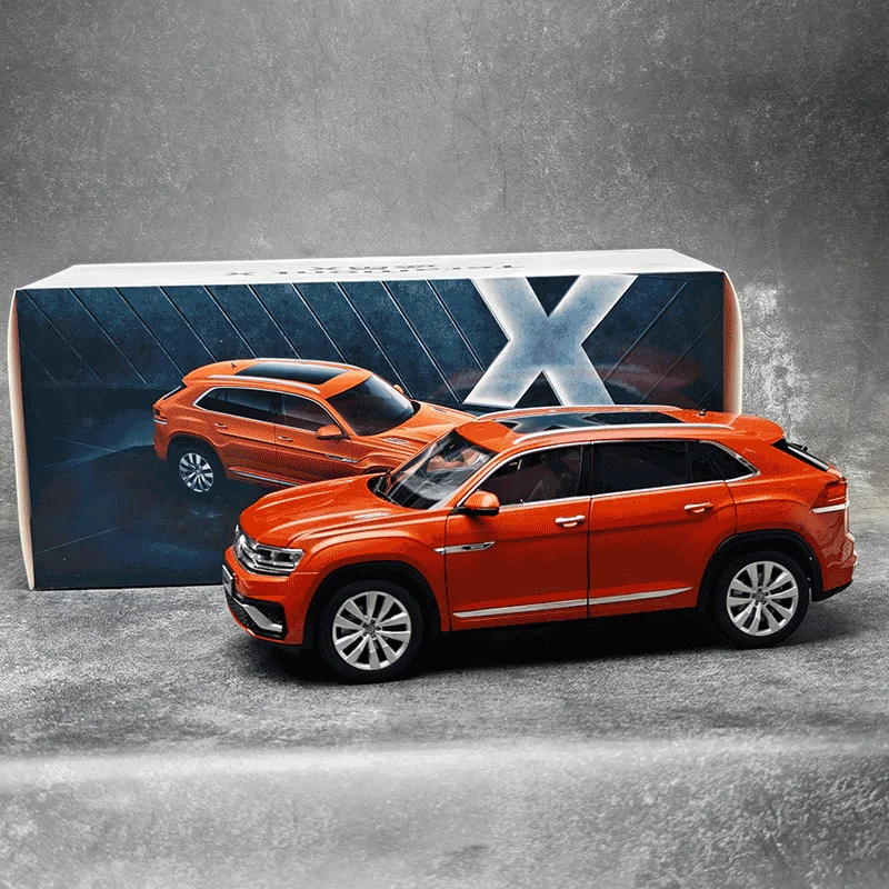 Diecast 1/18 Scale Volkswagen TERAMONT X Station Wagon Car Model Alloy Volkswagen TERAMONT X SUV Car Model Static Collection