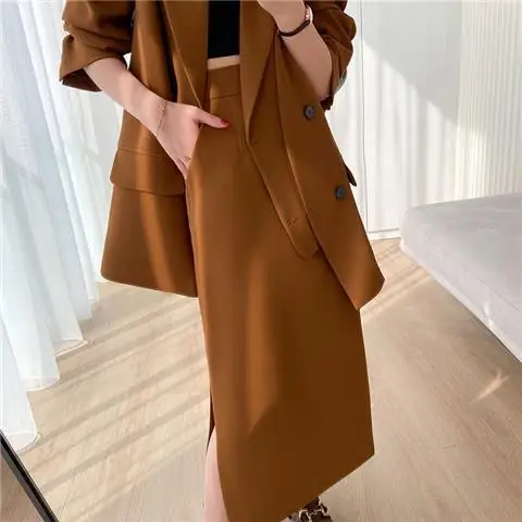 Suit Set for Women in Early Autumn New Korean Style Fashionable Temperament Hanging Feeling Hip Hugging Skirt Two-piece Set