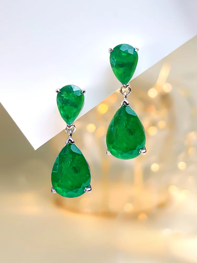 

Fashionable and luxurious water droplet emerald 925 sterling silver earrings inlaid with retro, niche,simple and versatile women