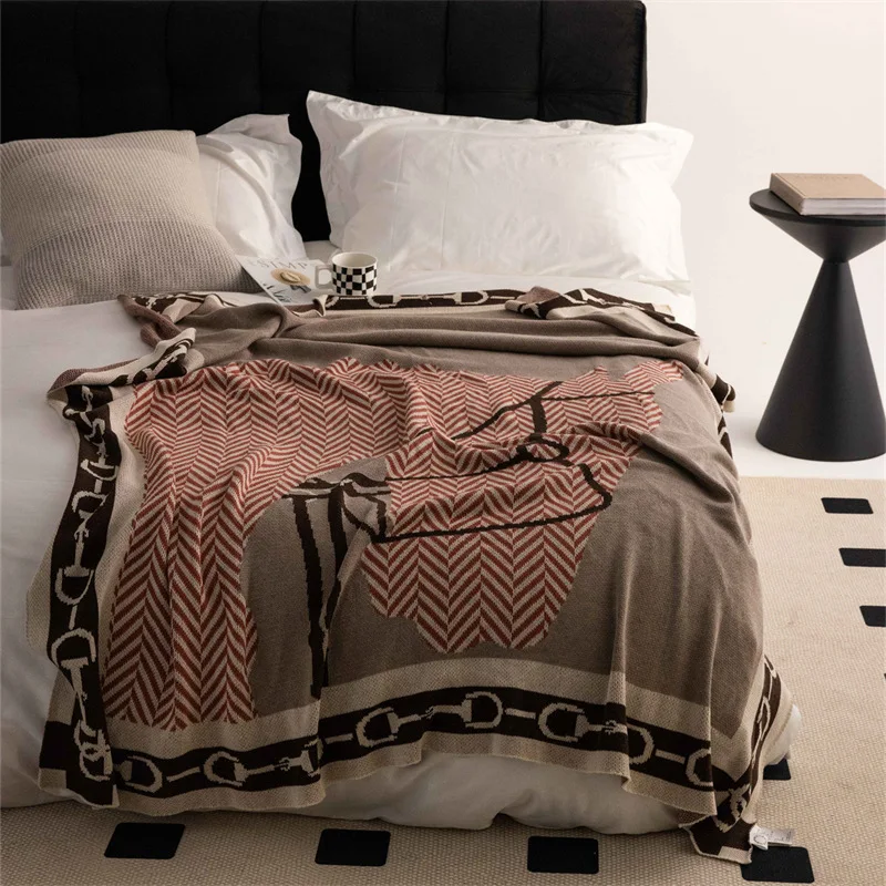 New Arrival British Modern Style Horse Accept Custom Soft Lightweight Skin-Friendly All-Season Knit Blanket Throw Sofa Bed