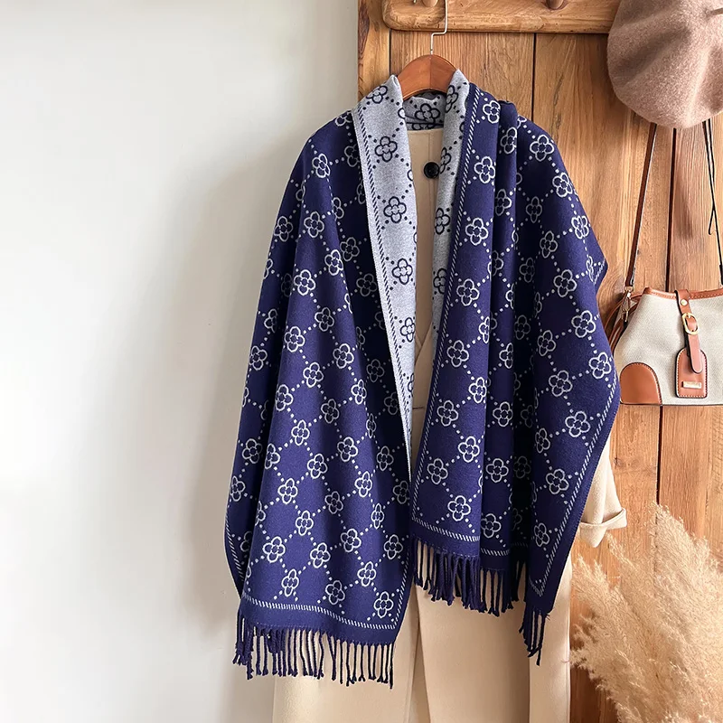 Marken-Jacquard-Design, zweiseitiger Winterschal, Kaschmir, weich, warm, lange Fransen, Pashmina-Schal, kältebeständig, winddicht, Deckenschal – Detail 1