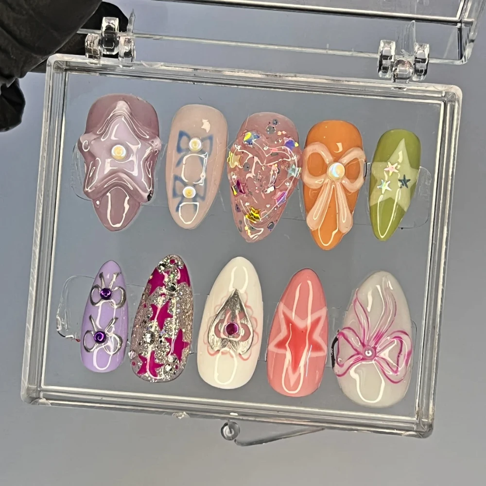 10 Stuks Handgemaakte Manicure Medium Amandel Nep Nagels Nieuwe Schattige 3d Ster Amandel Nagels Druk Op Nagels Ontwerp Met Zelfklevende Nagelvijl Set