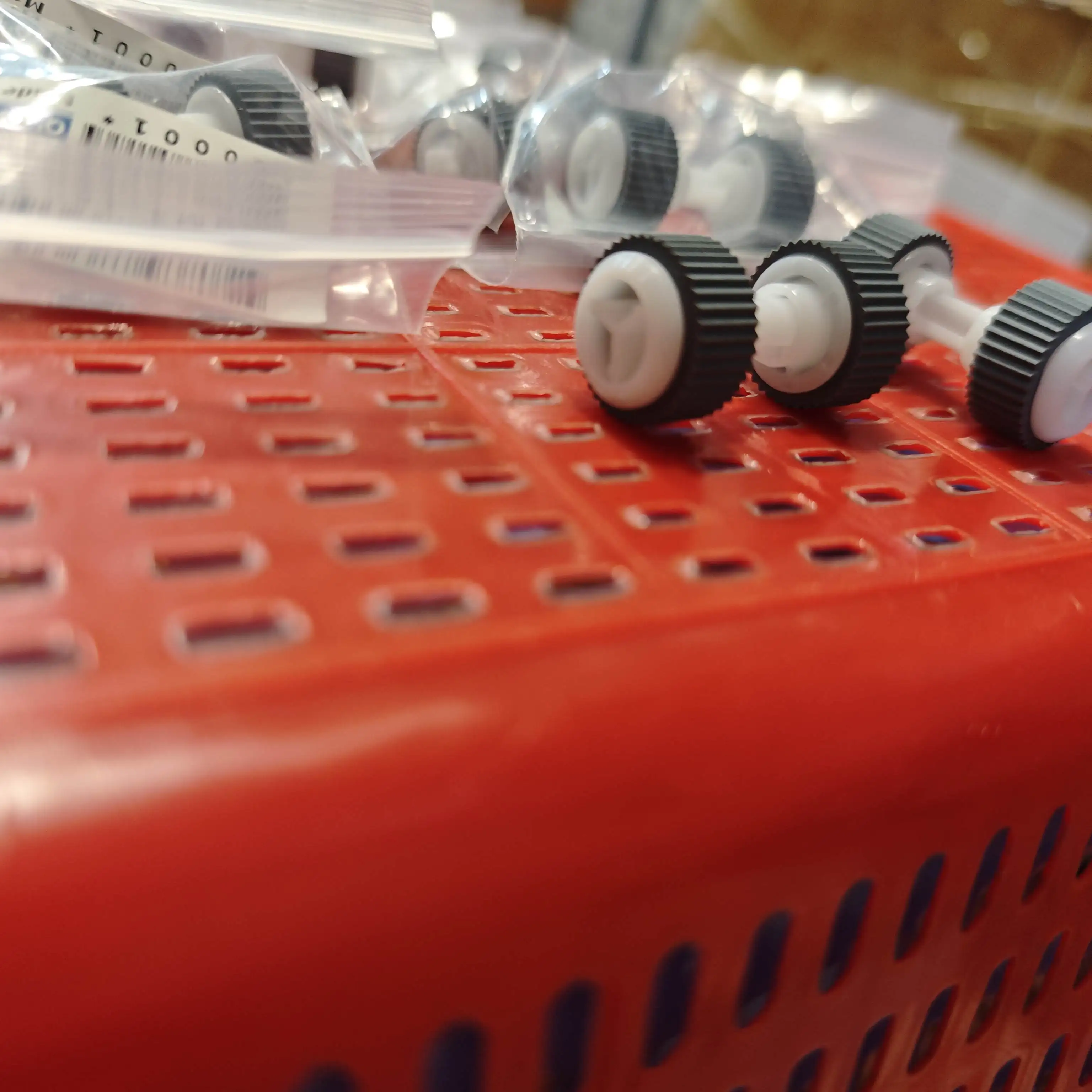 

Ролик захвата бумаги для CANON MG 2180 2580 3180 3570 3580 3680 5480 5580 5680 6180 6280 6380 6400 6530 6680 6730 6880