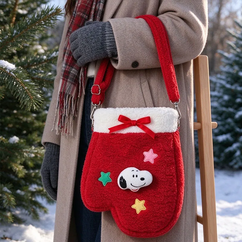 Christmas Red Plush Gloves Crossbody Bag Snoopy Cute Soft Fluffy Shoulder Bag Bucket Bag Holiday Party Gift For Friends