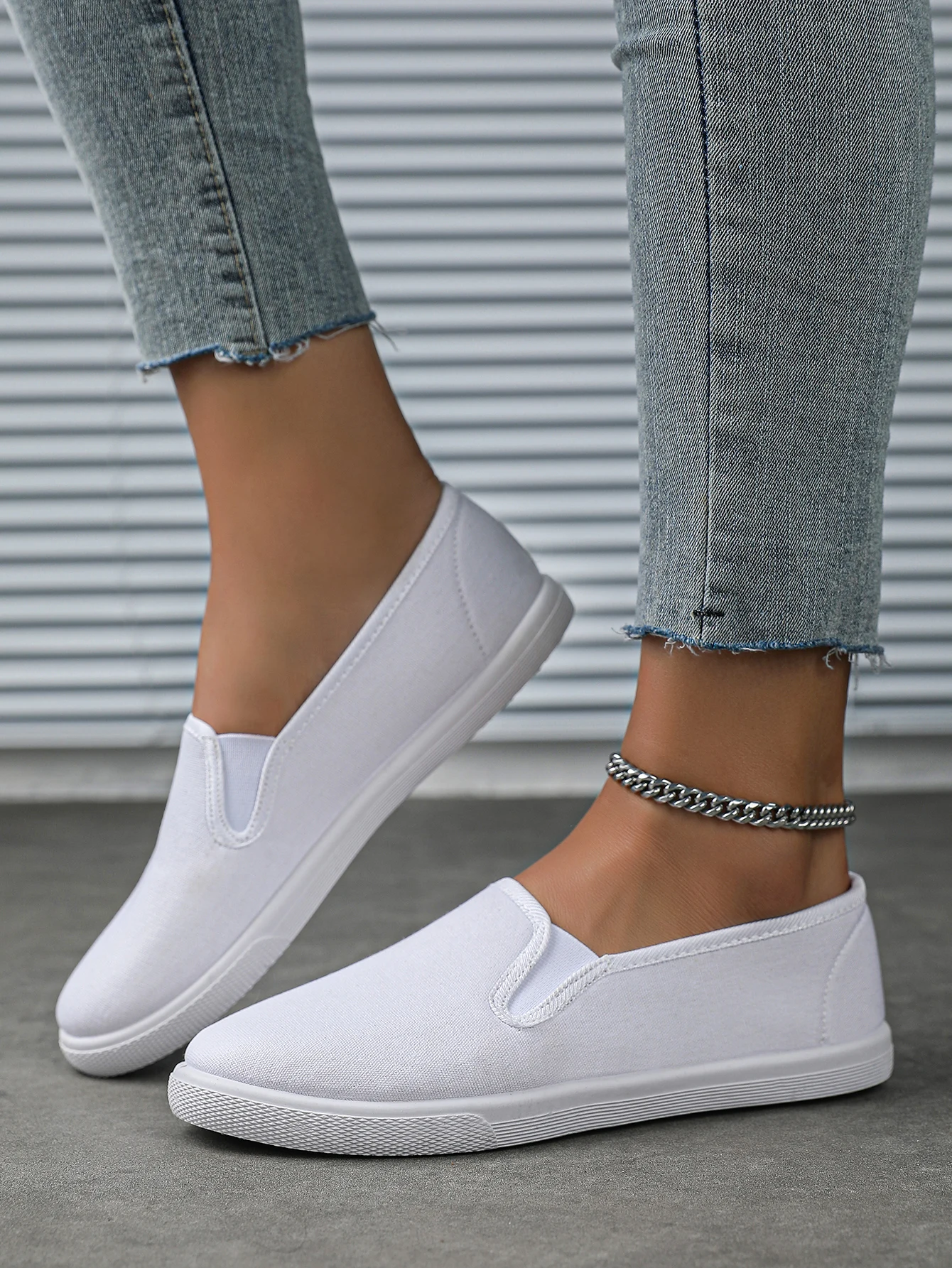 Leichte Low-Top-Freizeitschuhe aus Segeltuch für Damen im Freien