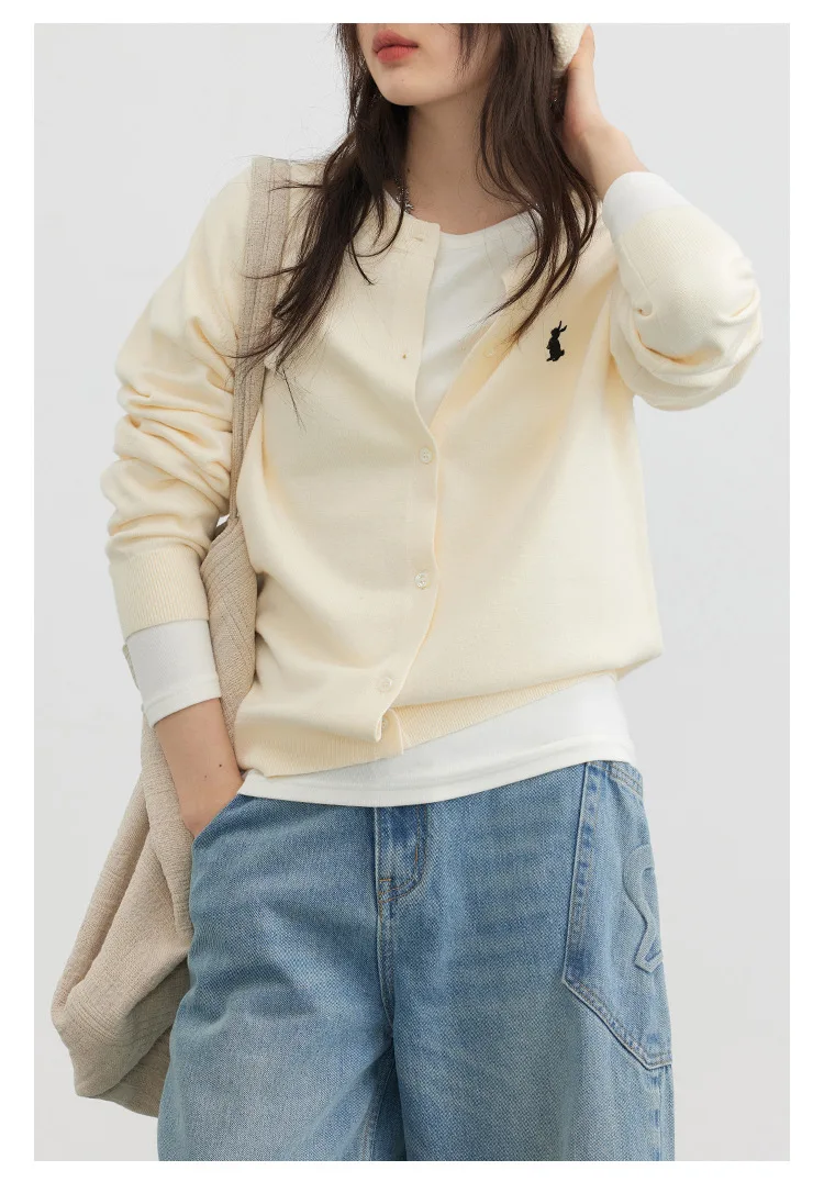 6 beige