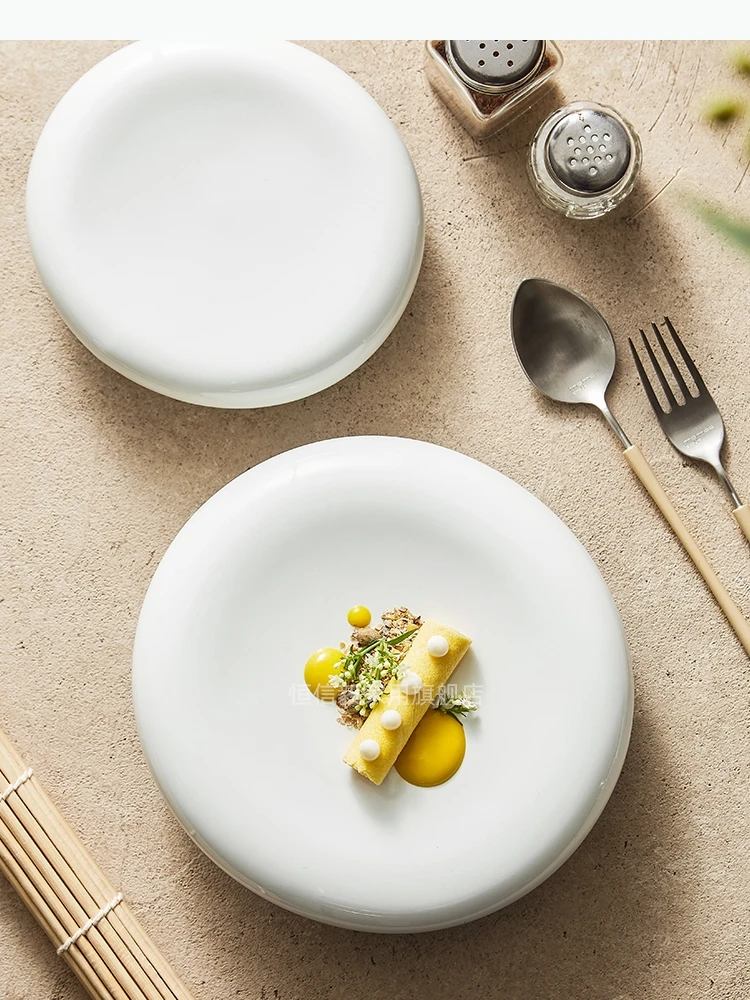 Prato de cerâmica com isolamento de camada dupla, sobremesa, aperitivo, pratos de cerâmica, cozinha molecular, restaurante, utensílios de mesa específicos