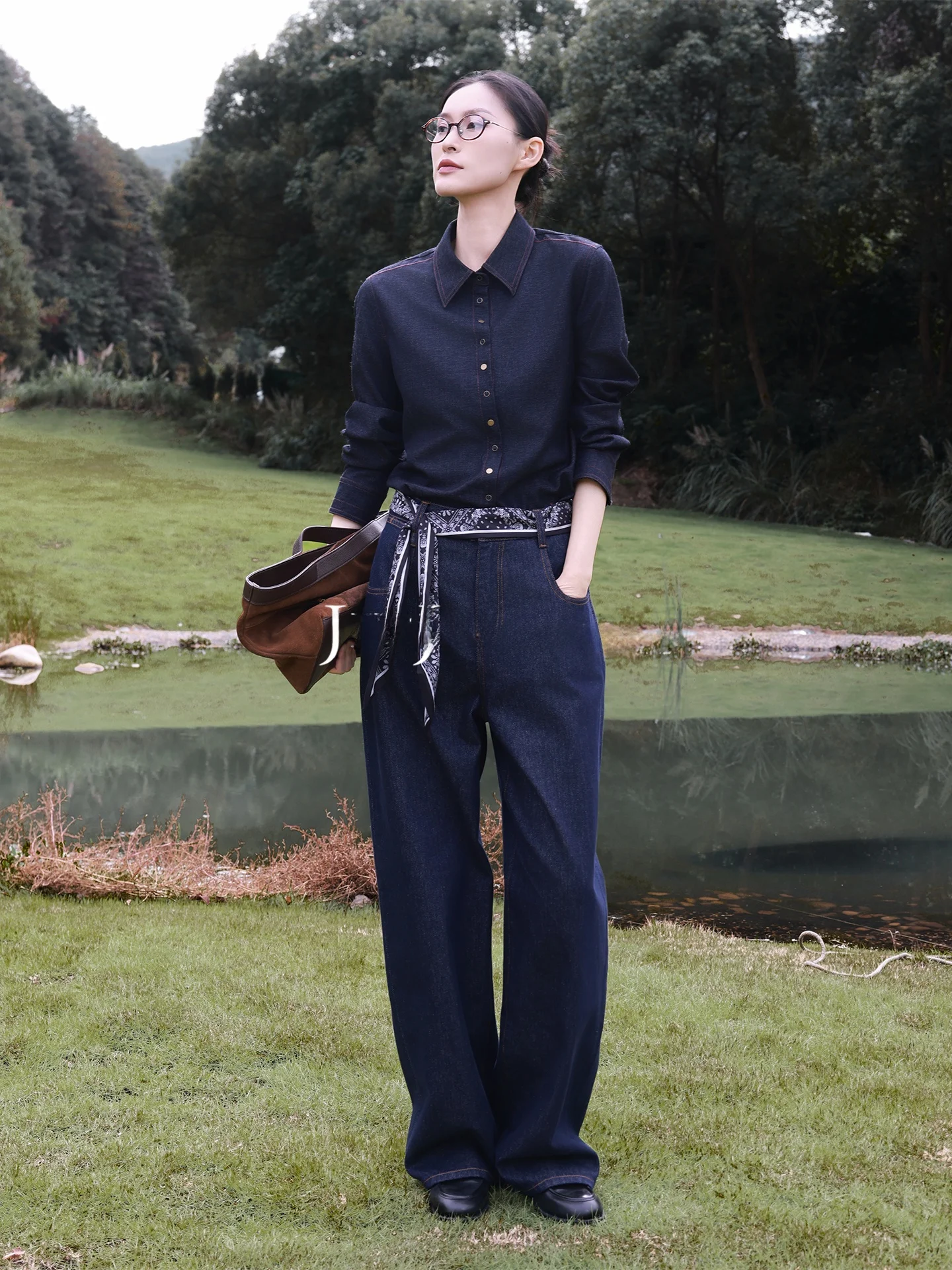 

Женская повседневная свободная рубашка Jieji Zhang с длинным рукавом, однотонная, с отложным воротником, приталенная, удобная, дышащая, из поликоттона.