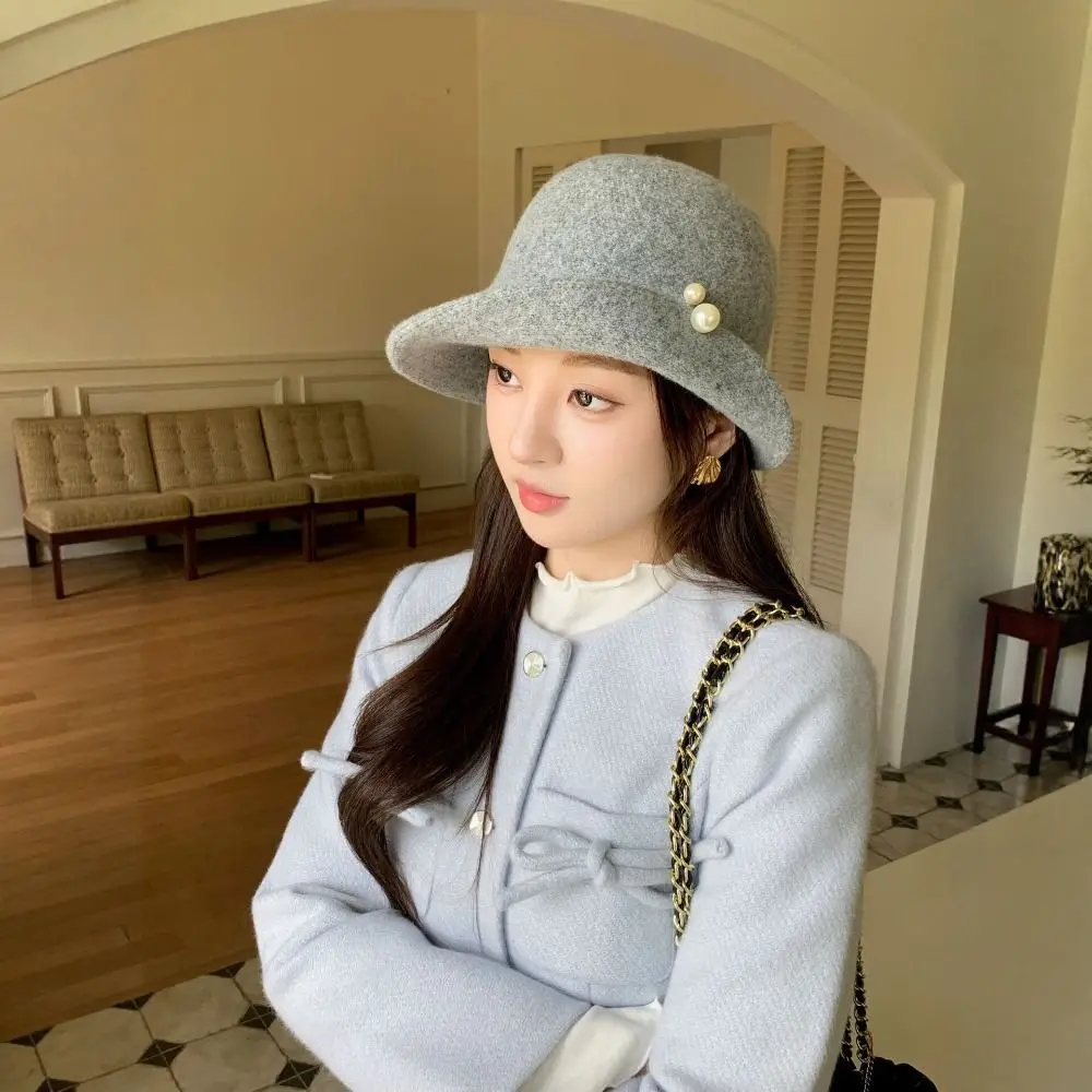 Elegant Retro Wool Blend Fedoras Hat Curled Brim French Style Hepburn Style Topper Hat Pearl Pure Color Woolen Bucket Hat Autumn