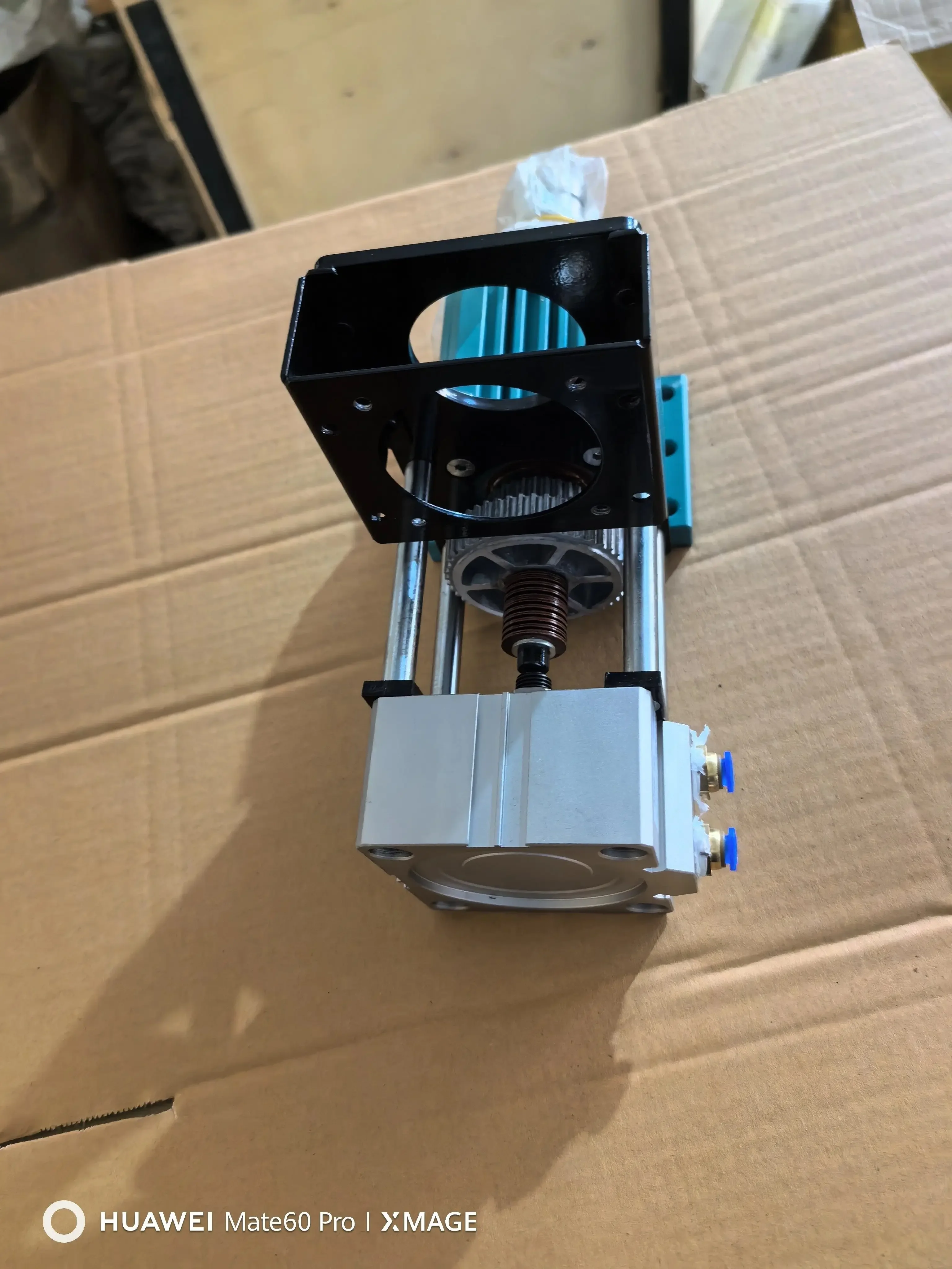 Unpowered Spindle Cylinder Pneumatic Semi-automatic Tool Changing Spindle Suitable for Carving, Drilling, Milling