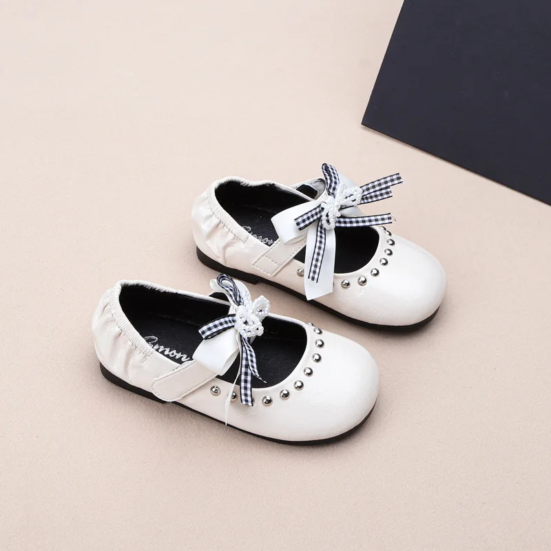 Autunno fiocco in cristallo bocca superficiale ragazza piccole scarpe in pelle bambini bambino studente principessa moda tutto-fiammifero scarpe singole antiscivolo