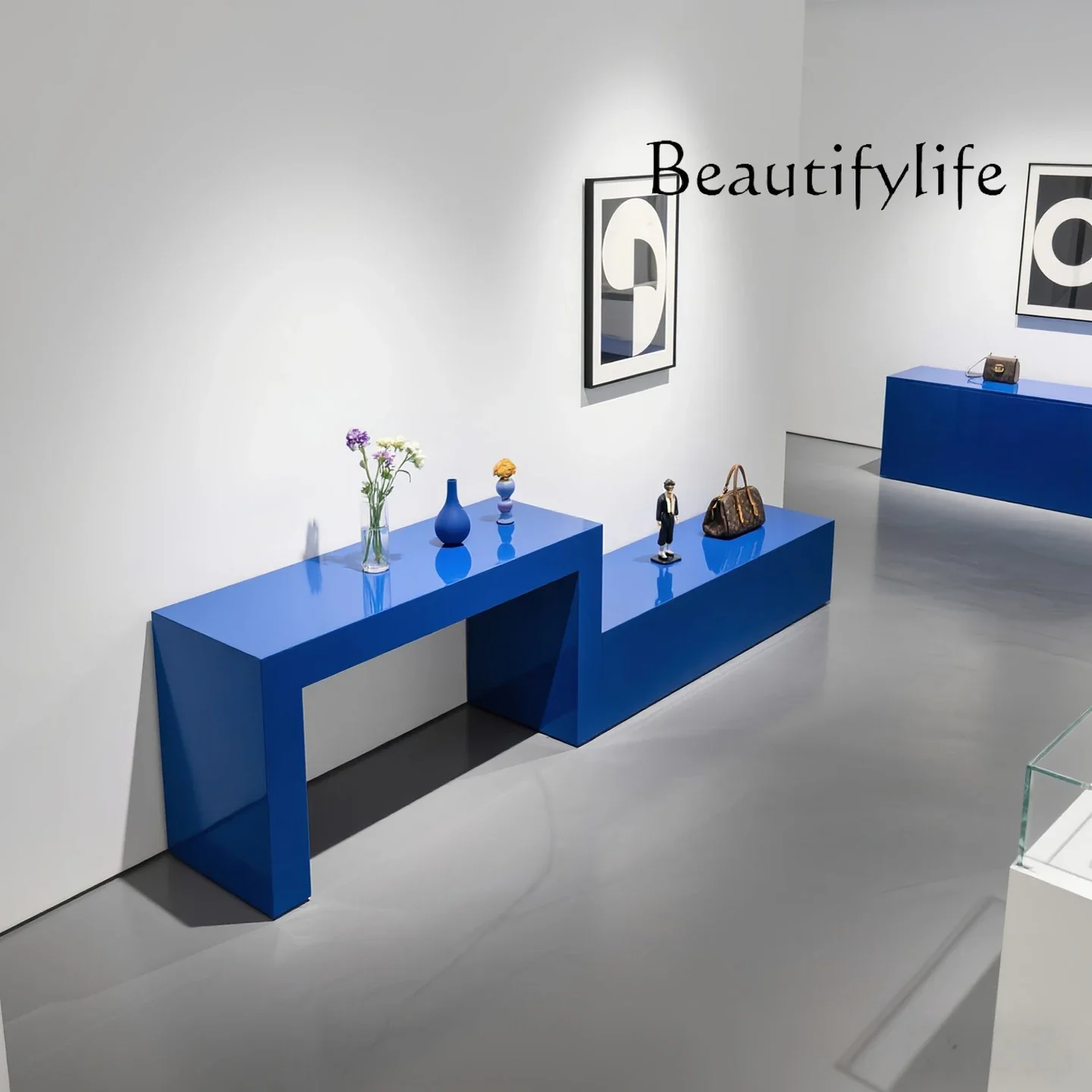 

BJ Special-shaped Booth Display Cabinet Customized Clothing Store Nakajima Water Table Display Stand Creative Paint Oval Display