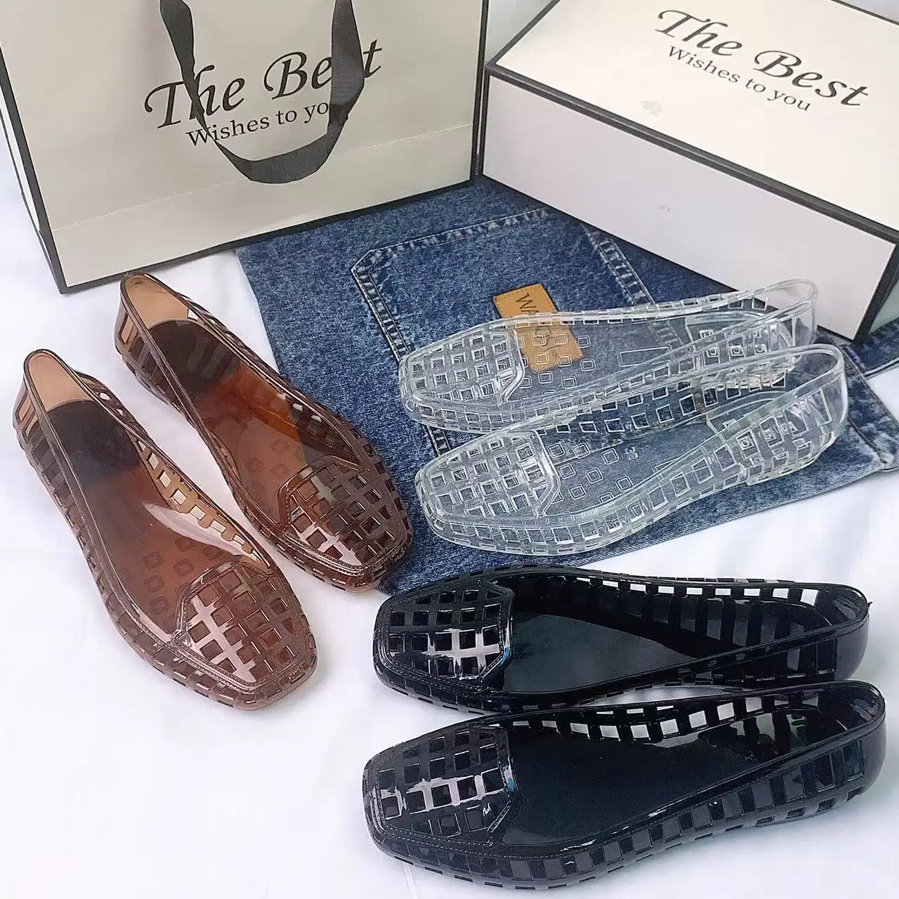 Spring and Summer New Korean Style Transparent Crystal Shoes for Women, Comfortable Closed-Toe Hollow Sandals, Soft and Fashionable Dongdaemun Jelly Shoes, Slip-On Slippers image 2