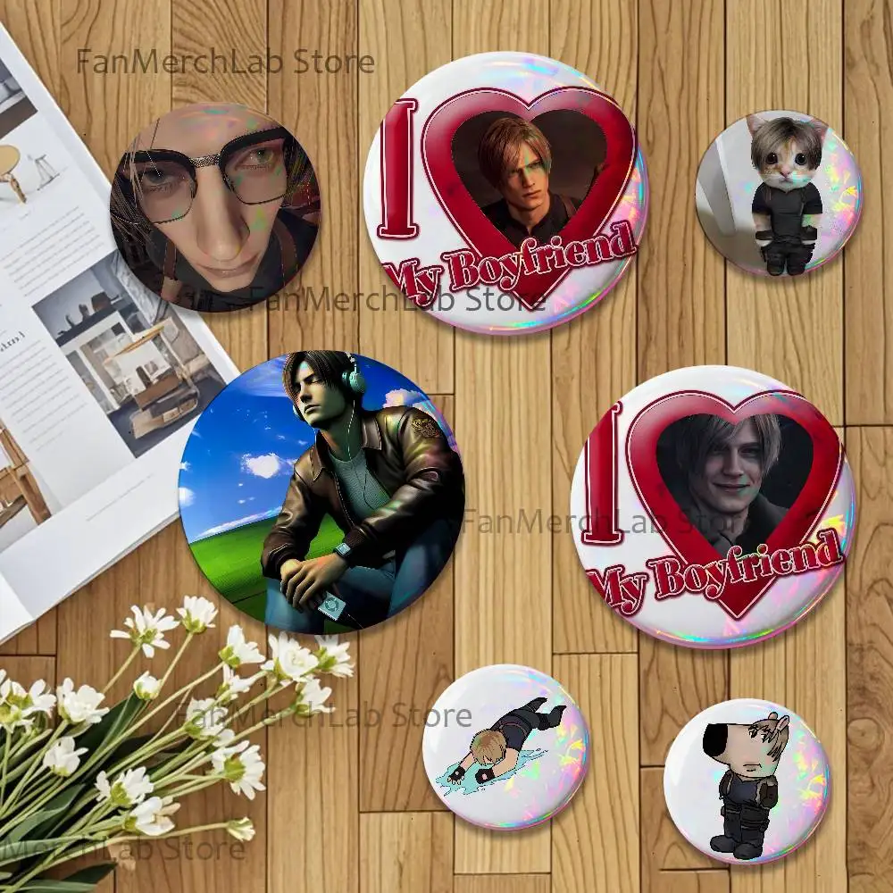 

Cartoon Leon Kennedy Creative Round Badge Button Pin Bag Decor Fans Collection Friends Gift Brooch
