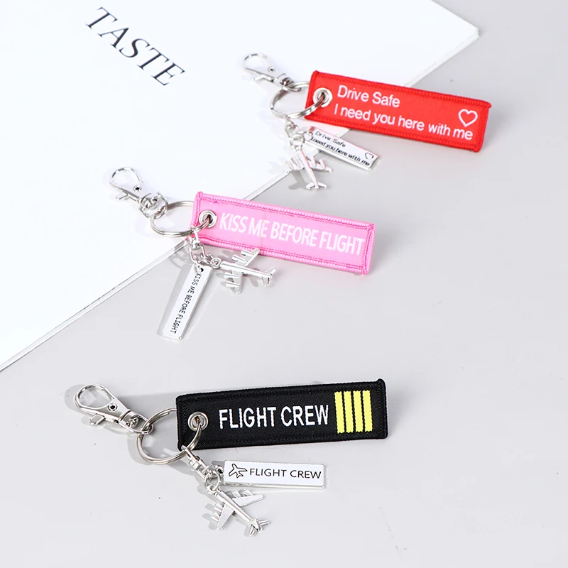 1PC Flight Keychain Set Kiss Me Before Flight Crew Drive Safe Mini Aircraft Metal Carving DIY Pendant Aviation Keyring