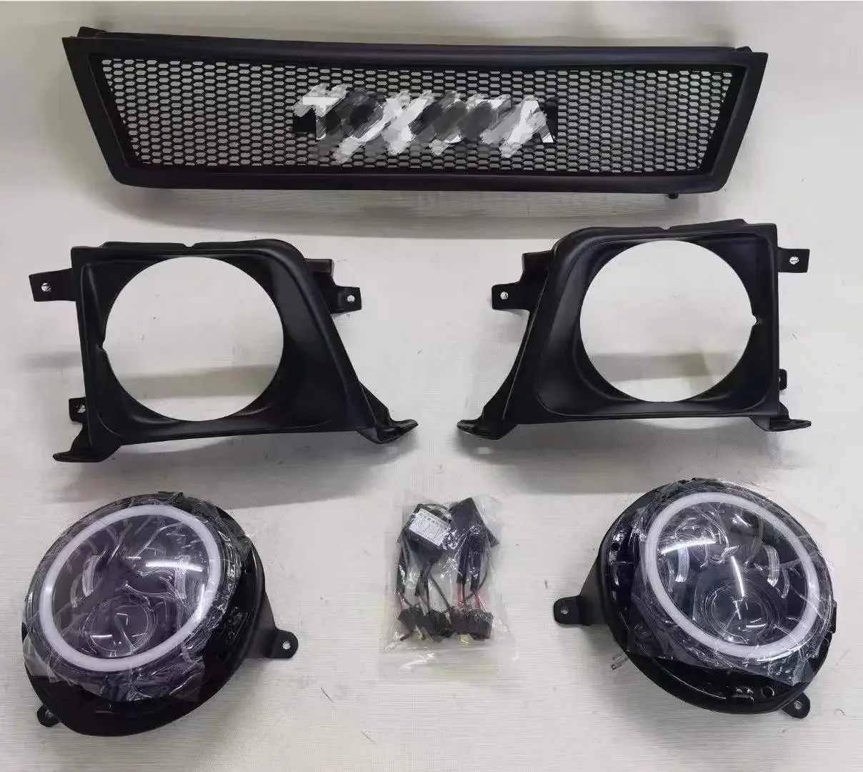 

Car Front Grille and Fog Lamp and Corner Lamp Set, for Land Cruiser Prado FJ 90