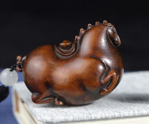 gy020-6x46x35-hand-carved-boxwood-figurine-carving-netsuke-handsome-horse