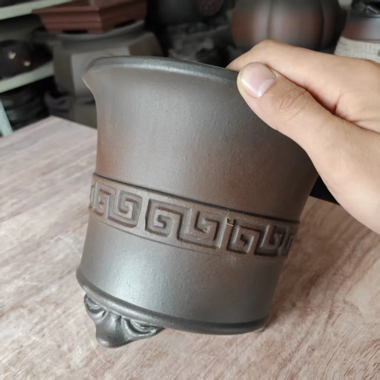 Classic Hand Craved Round Shape Yixing Antique Style High Quality Cascade Pot&Bonsai Pot