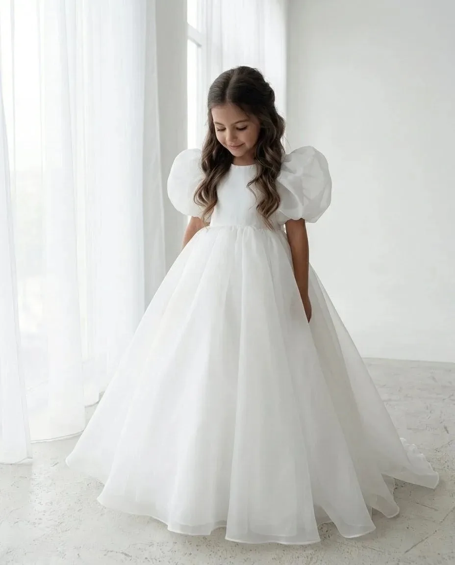 Maßgeschneidertes Mädchenkleid für Hochzeiten, Blumenmädchenkleid, einfaches Rundhalskleid mit Schleife und Schleppe, langes Prinzessinnenkleid, Mädchen-Erstkommunion, Großhandel – Detail 4