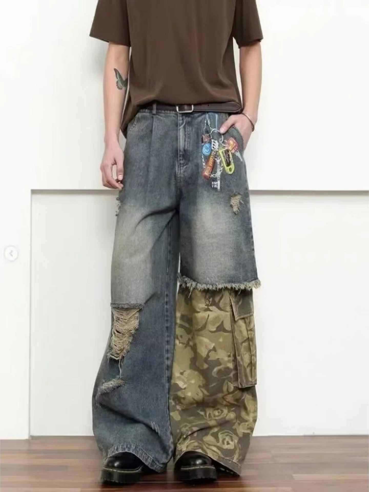 Retro American Style Men's Denim Jeans High Street Deconstructed Patchwork Washed out Hole Camouflage Heavy Leg Workwear Trou...