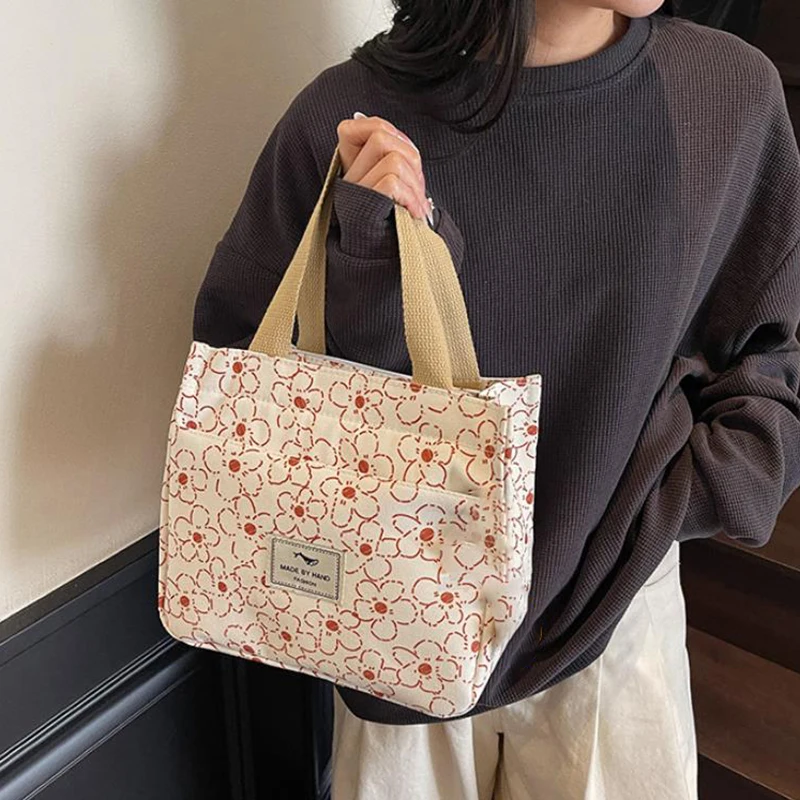

1Pcs Fashion Flower Print Versatile Large Capacity Handbag Office Worker Commuting Lunch Tote Bag