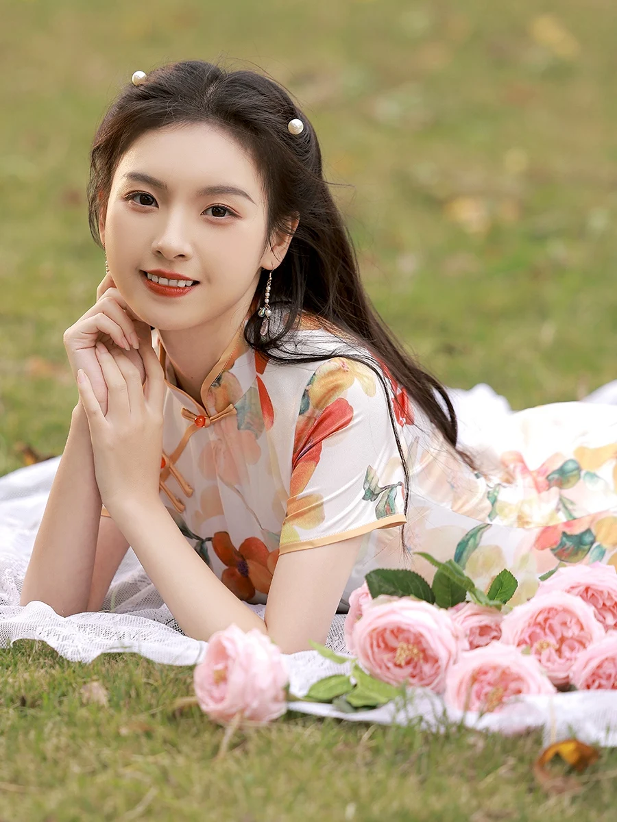 

Young Ancient Style High-End Pearl Satin Cheongsam Spring and Summer Elegant Girl Short Sleeve Big Flower Everyday Dress