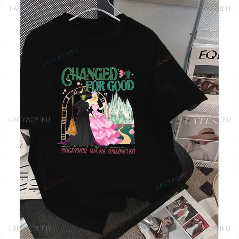 تغيير شريري لقميص جيد، عصا مكنسة الجاذبية، عصا سحرية، معالج الفيلم، مروحة موسيقية شريرة، هدية، ملابس نسائية قطنية