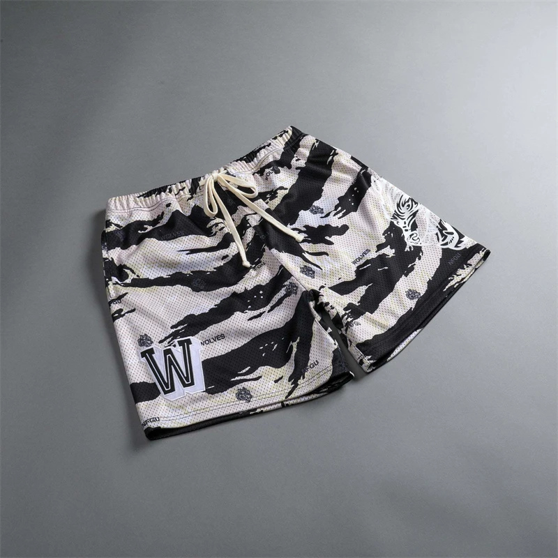 New summer loose men\'s shorts outdoor casual camouflage quarter pants Breathable mesh quick drying fitness men\'s sports pants