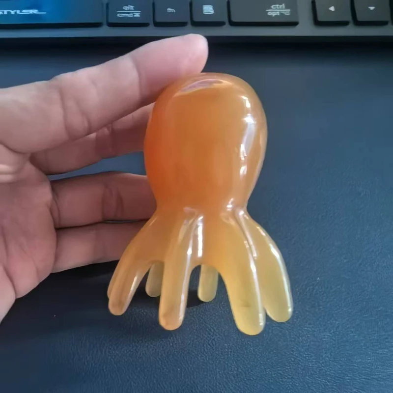 

Handheld Octopus Wide Tooth Massage Comb Claw Head Massager, Essential for th, Portable Relaxation Manual Head Massage