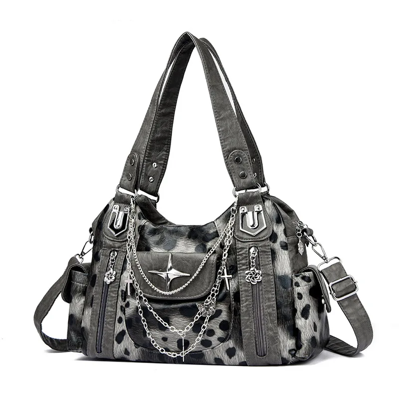 

New European and American retro chain motorcycle bag, personalized fashion bag, large capacity single shoulder handbag, tote bag