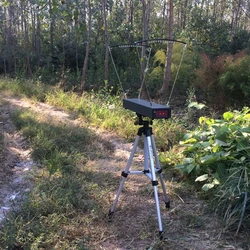 Miernik prędkości o wysokiej dokładności Sklep 80 grup danych Aluminiowy chronograf Zasięg 30-9999 FPS Duża efektywna obszar do fotografowania