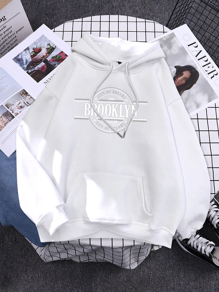 City Of Dreams 1996 Brooklyn Girls Club Print Hoody Woman New Fashion Pullovers Cartoons Hip Hop Streetwear Casual Fleece Hoodie