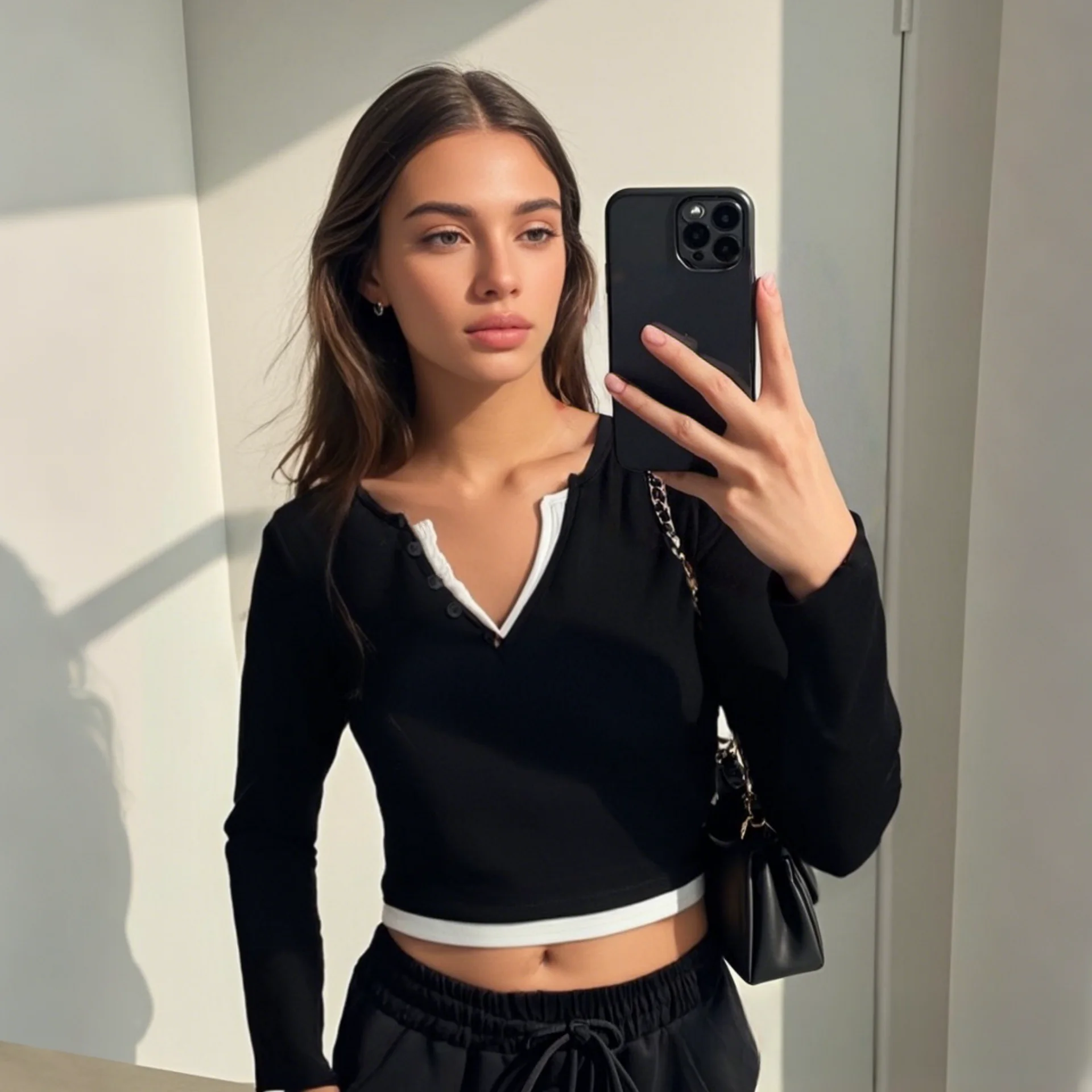

2025 Women's y2k Fake Two - piece T Shirt Stylish Design Unique Neckline Detail Comfortable Fit Choice for Fashion