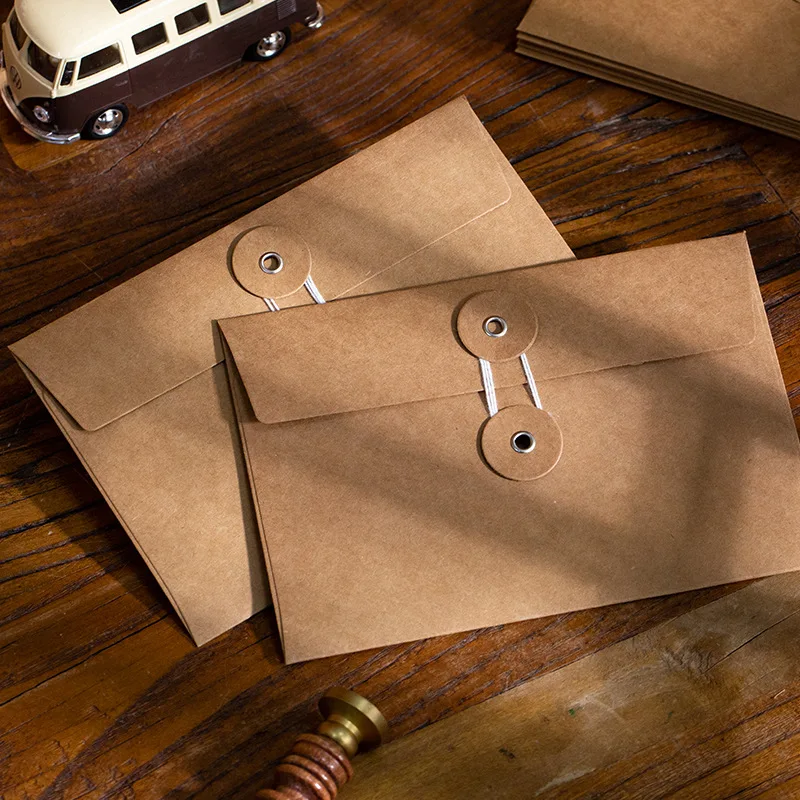 20pcs/pack C6 Vintage Kraft Paper Envelopes with Strap Closure 16.9*11.5cm Classic Charm for Letters and Invitations