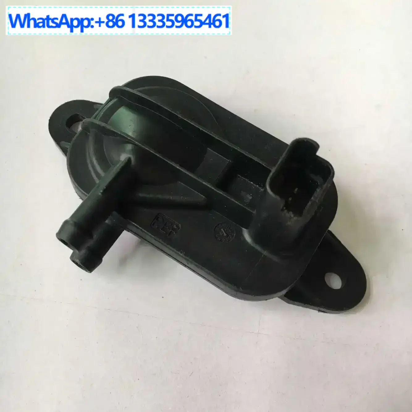 

PE604-5015, 504102810, diesel particulate exhaust pressure switch sensor