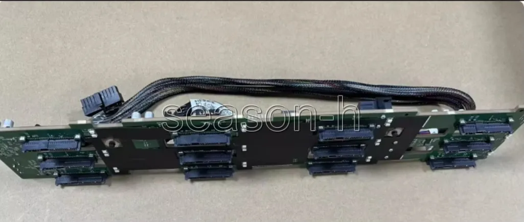 

00FJ754 0FJ754 Расширитель РАЗЪЕМ x3650 Жесткий диск M5 с кабелями